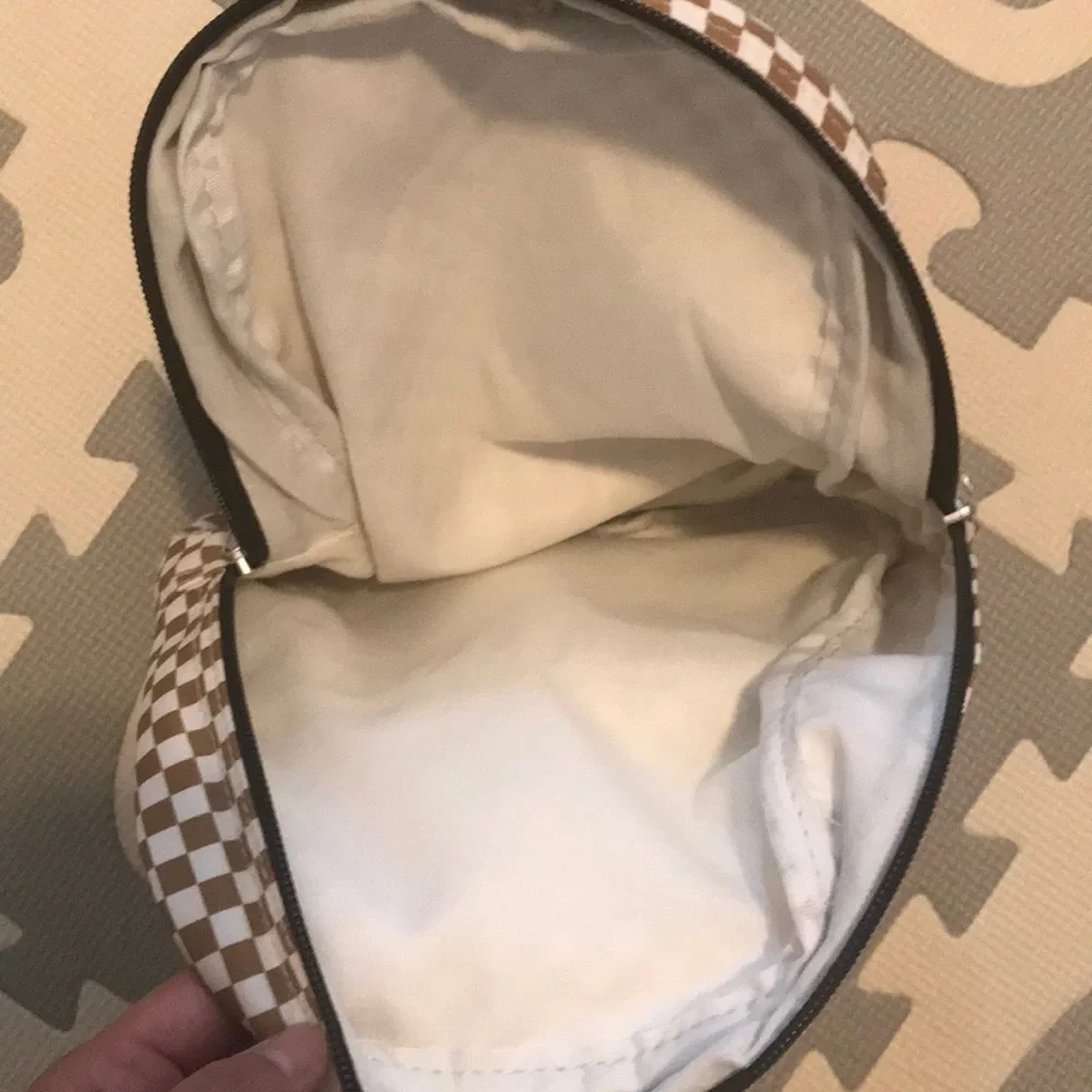PacSun selling individual