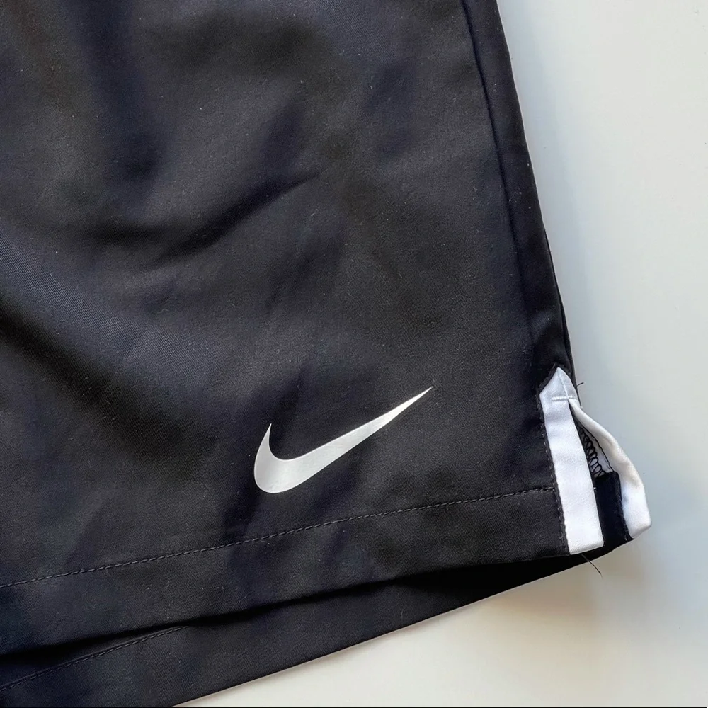 Nike nɪᴋᴇ ᴅʀɪ