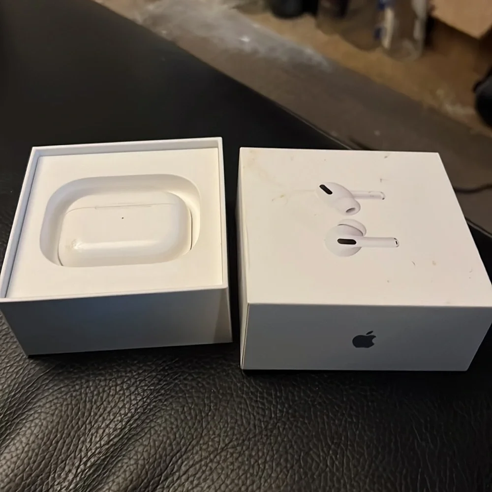 Apple air pods