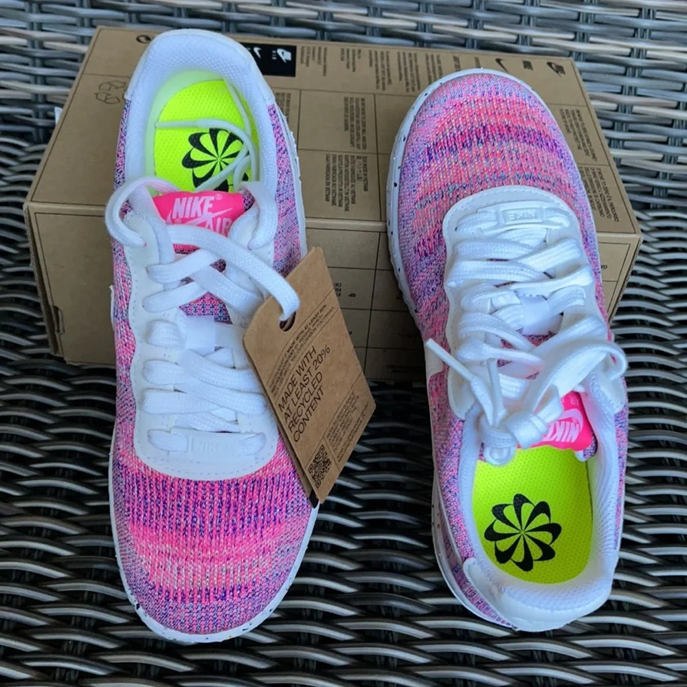 brand flyknit force