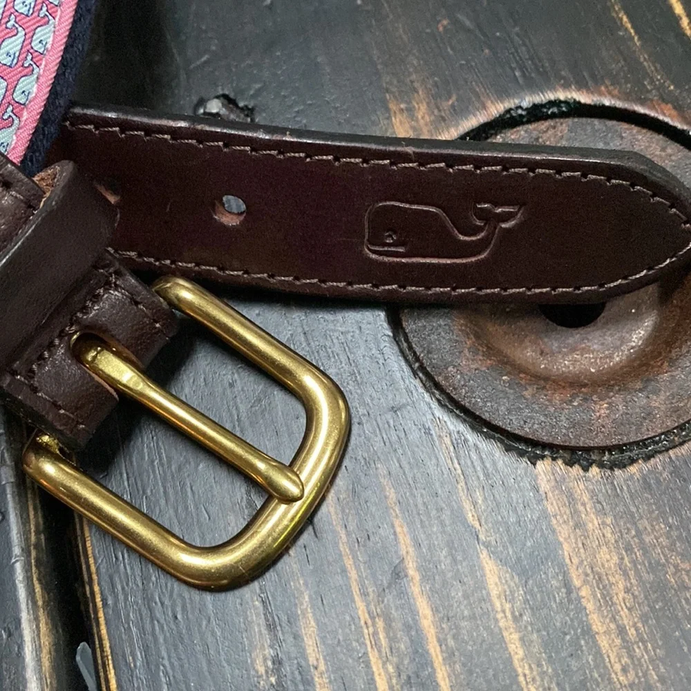 Vineyard Vines size excellent