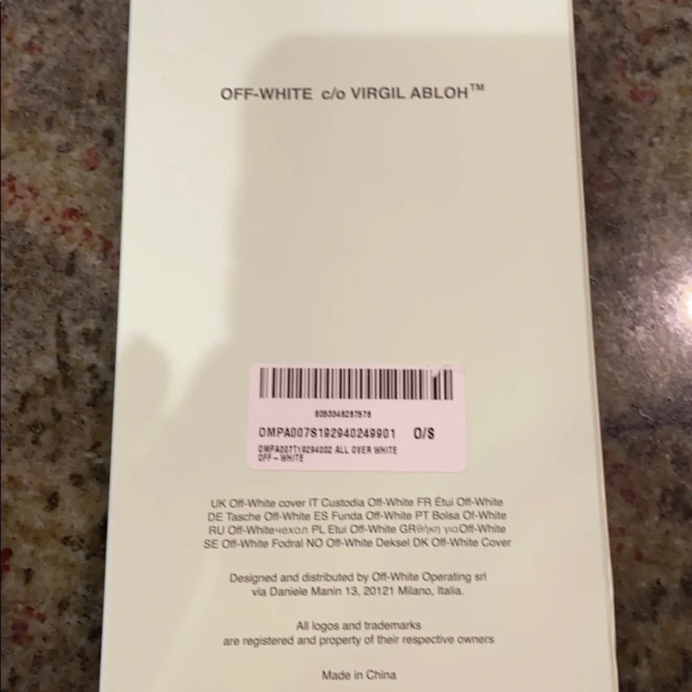 Off-White reposhing this
