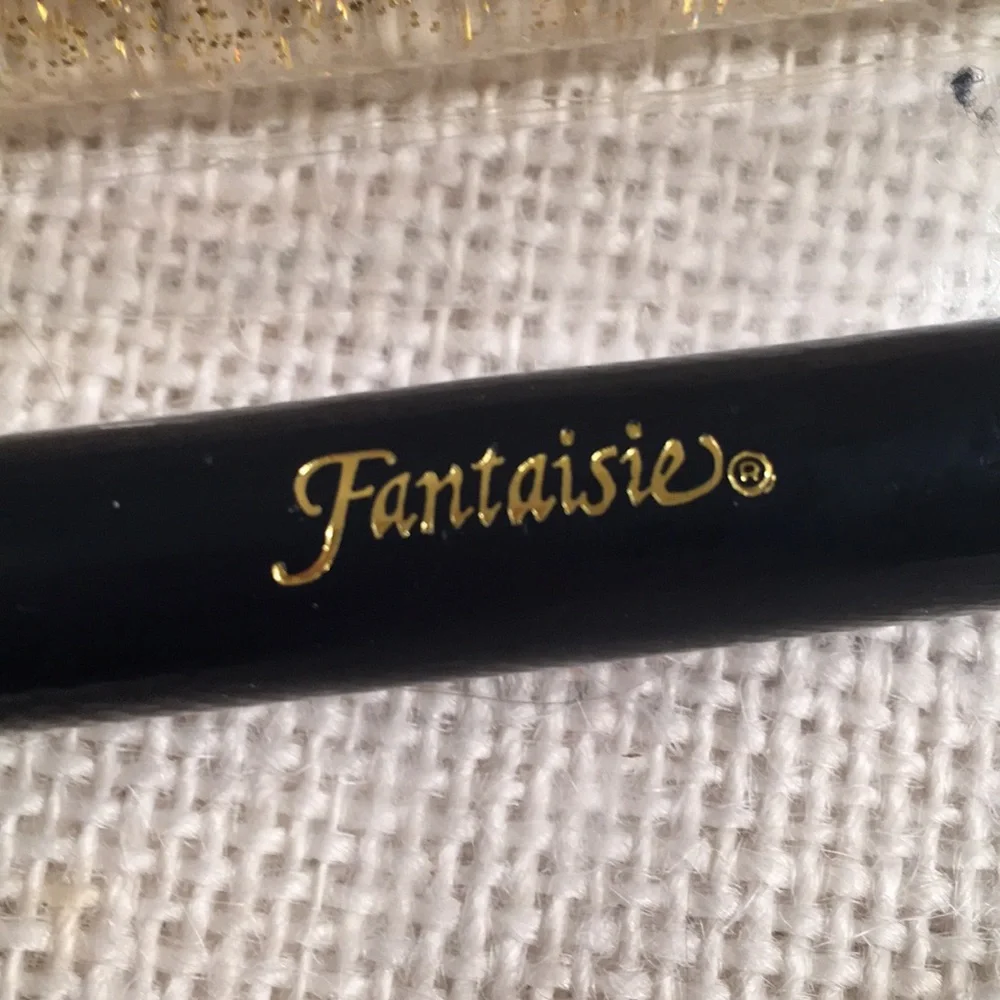 Elizabeth Arden brushes nwot