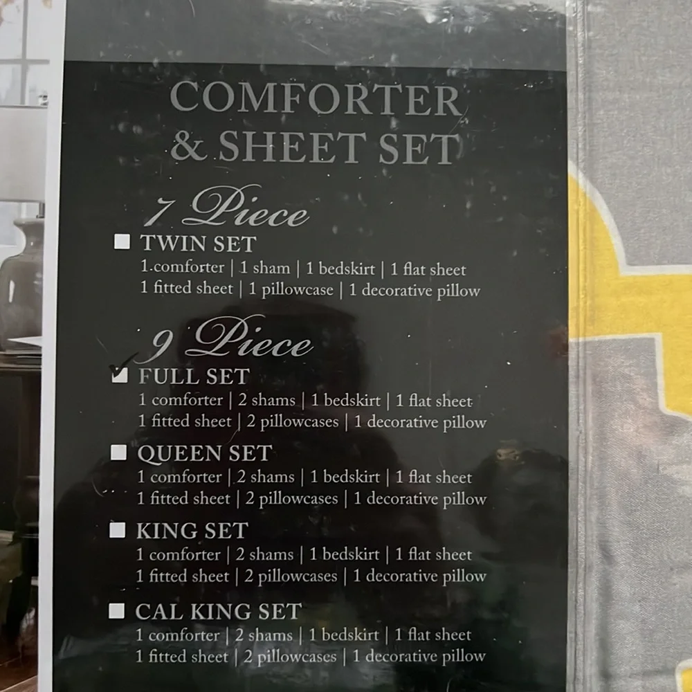 9 piece New in bag full size comforter set