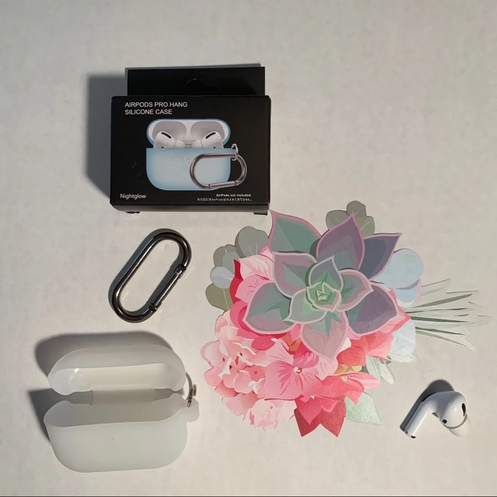 Glow-in-the-dark AirPod Pro case