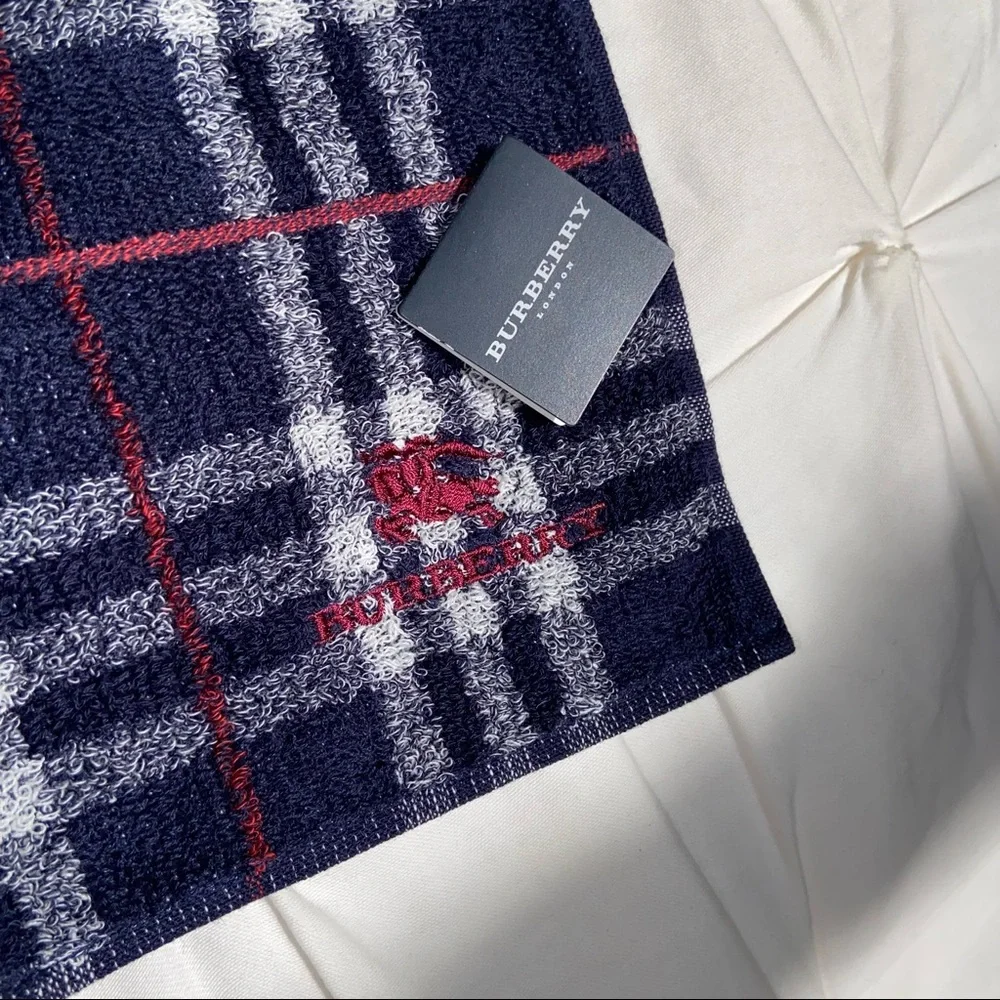 Burberry 10” 100%