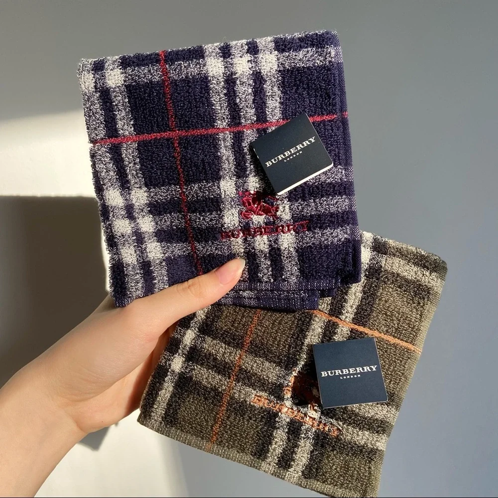 Burberry 10” 100%