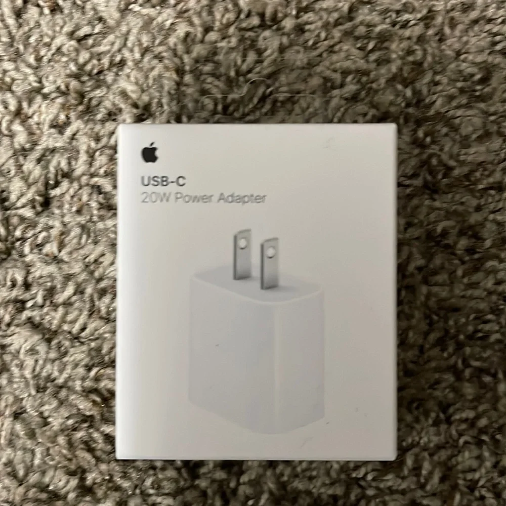 Apple USB-C 20w power adapter