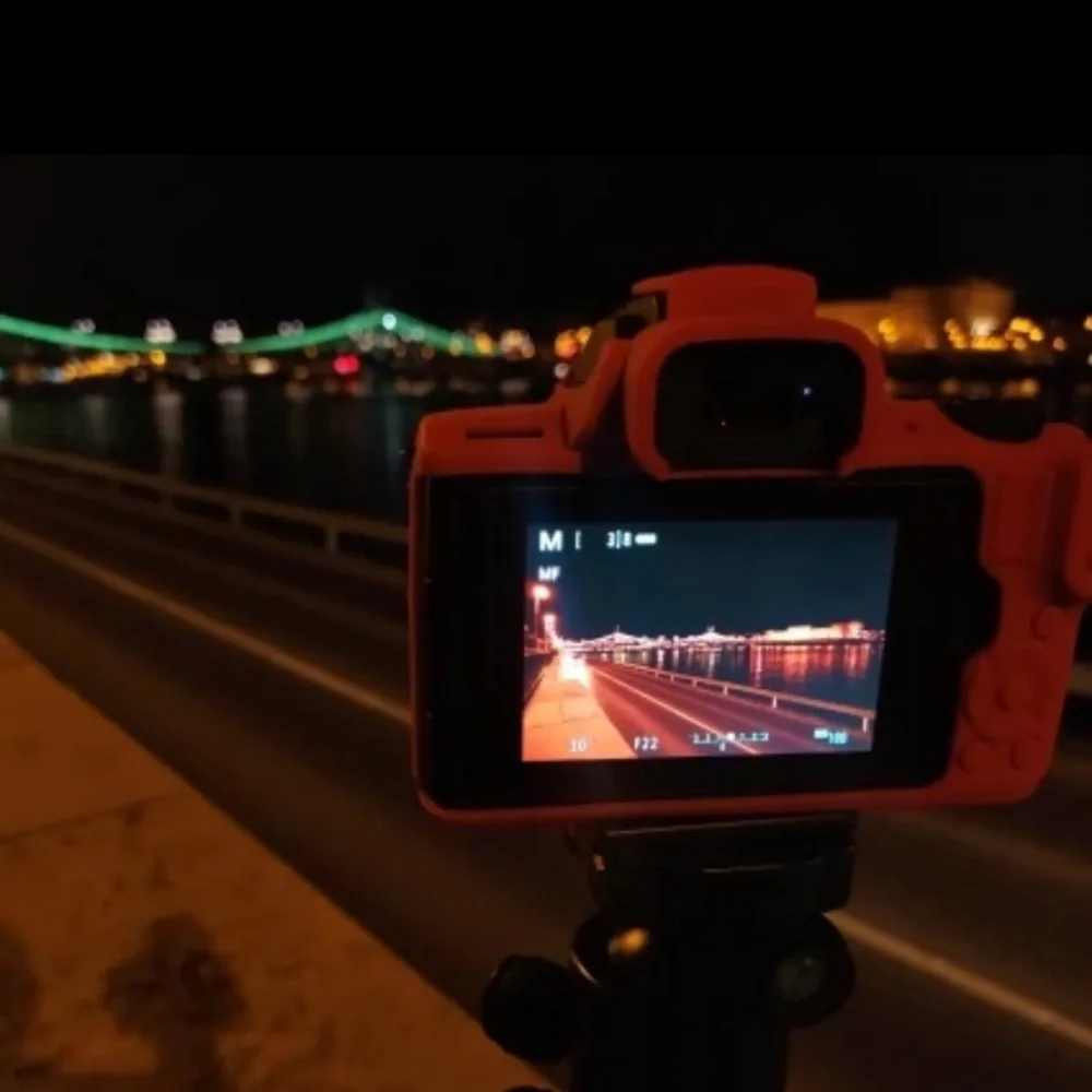 Canon silicone camera