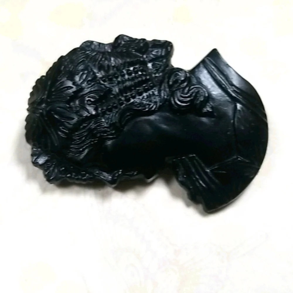 Vintage carved cameo