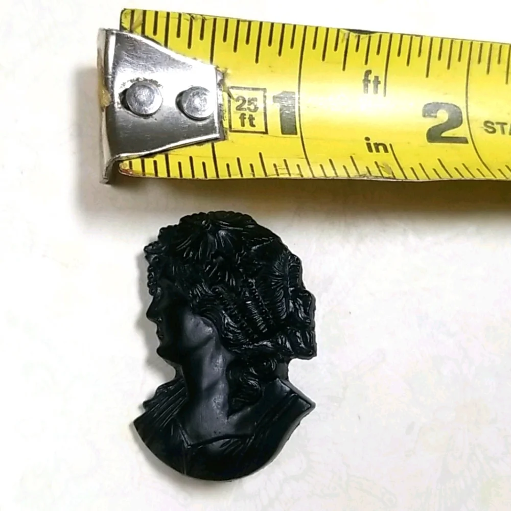 Vintage carved cameo