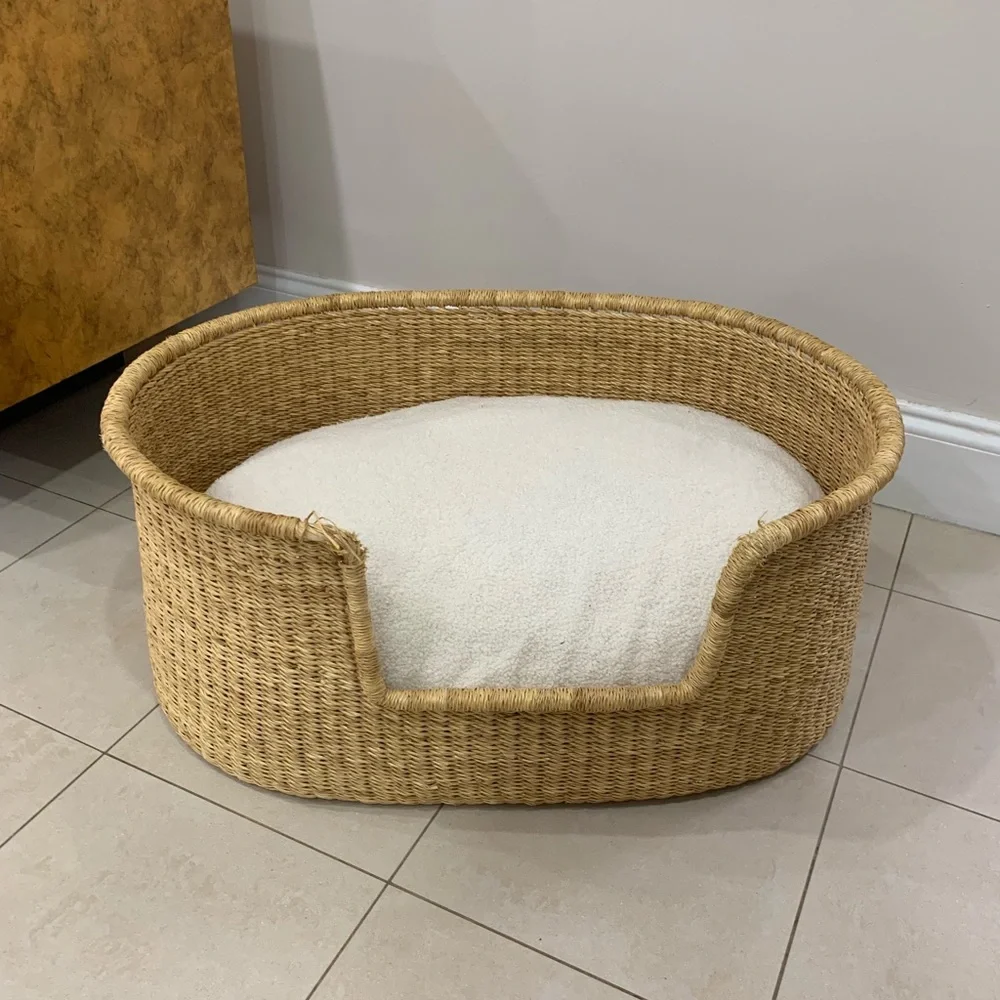 Small dog basket bed, my dog didn’t like. He bit the corner as pictured.