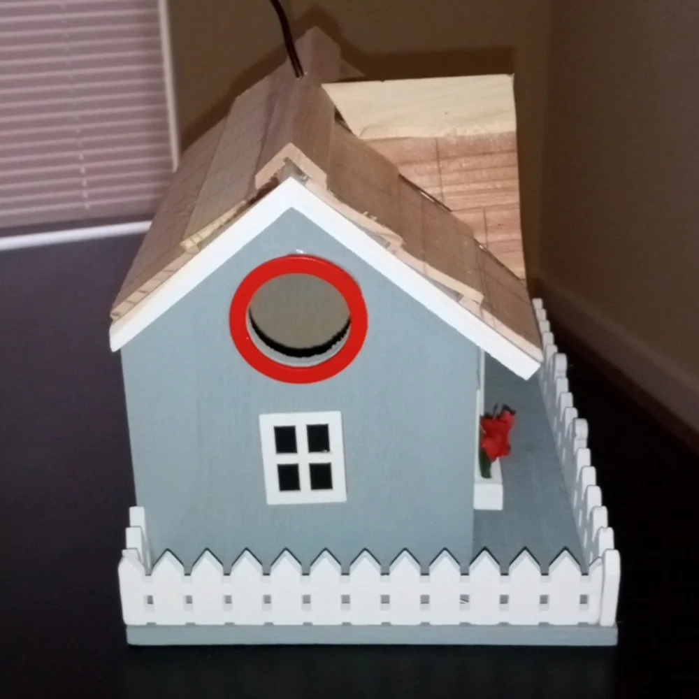 SLW lil birdhouse