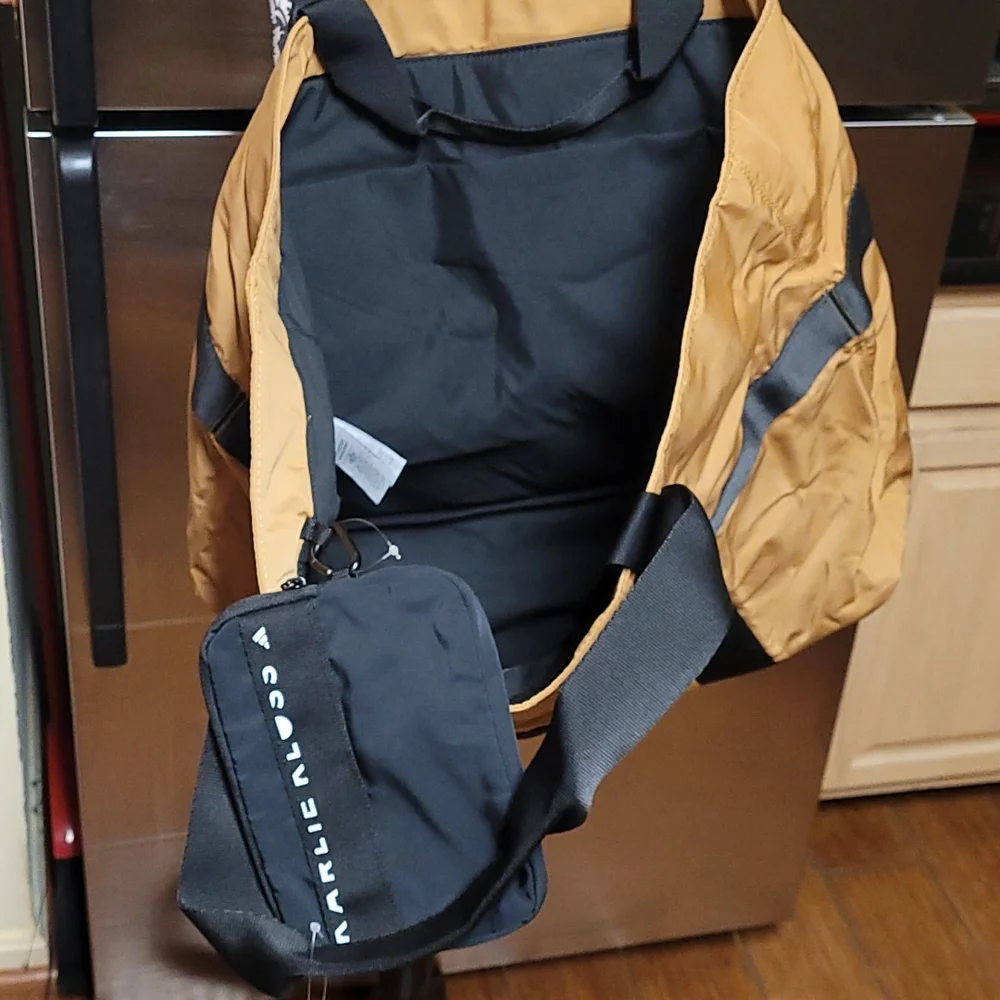 includes shoulder