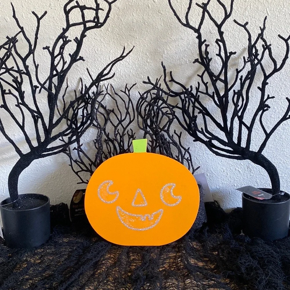 Target pumpkin sign 🎃