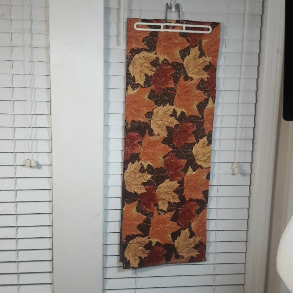Fall leaf print table runner
