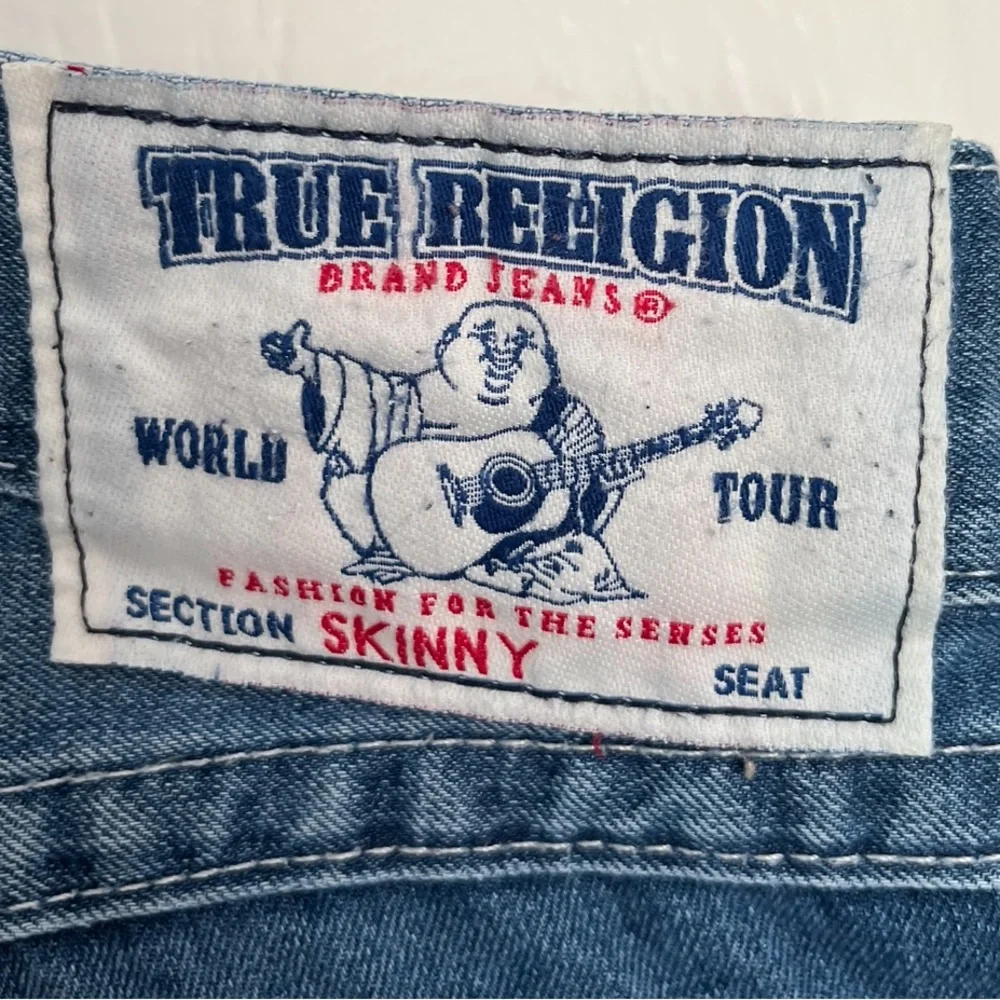 True Religion tears stains good