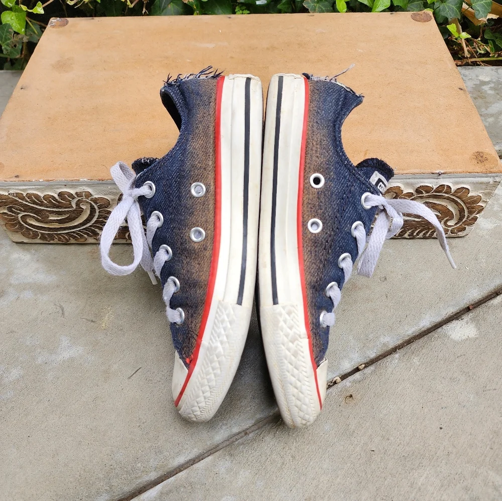Converse these little