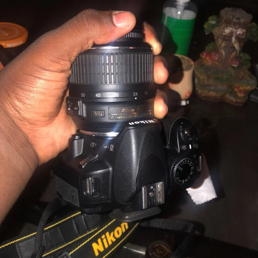 Nikon Digital Camera 7.9/9v 2.5A D3100