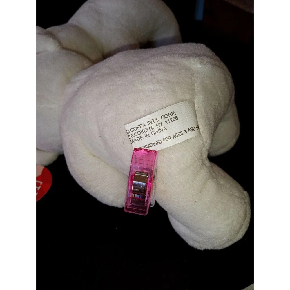 Goffa kissing heart
