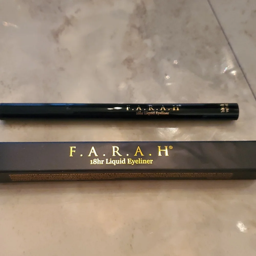 **Host Pick** Black Liquid Eyeliner