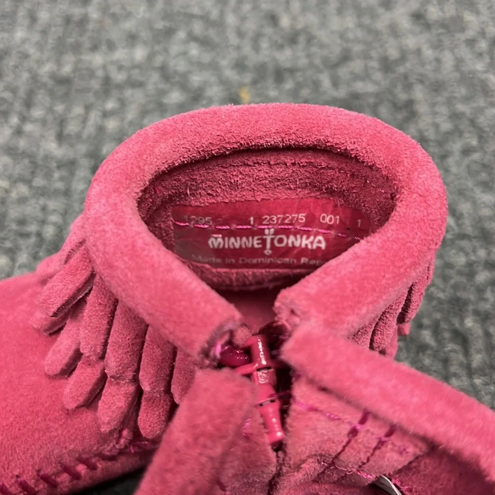 Minnetonka Kid’s Pink Double Fringe Zip Up Bootie (3198)