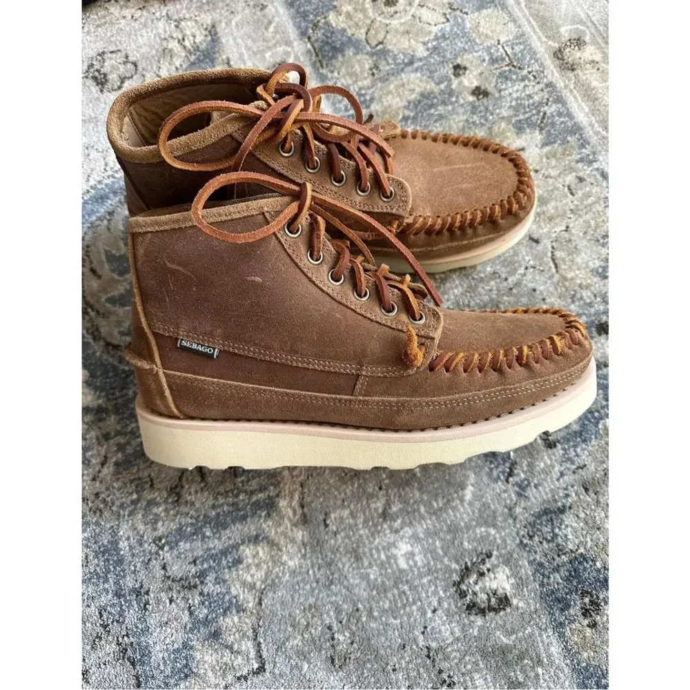 Sebago embossed winter take