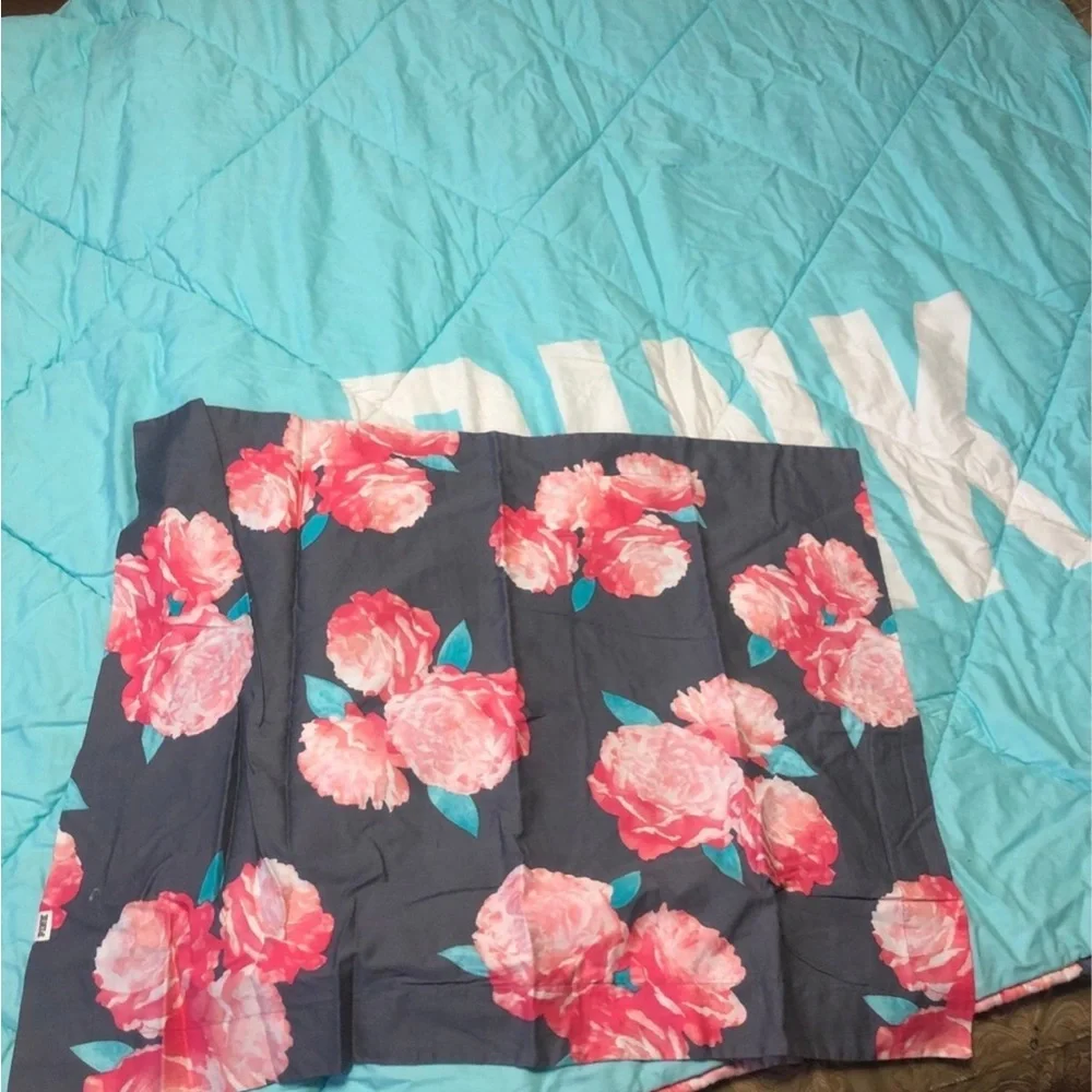 PINK Victorias Secret twin reversible
