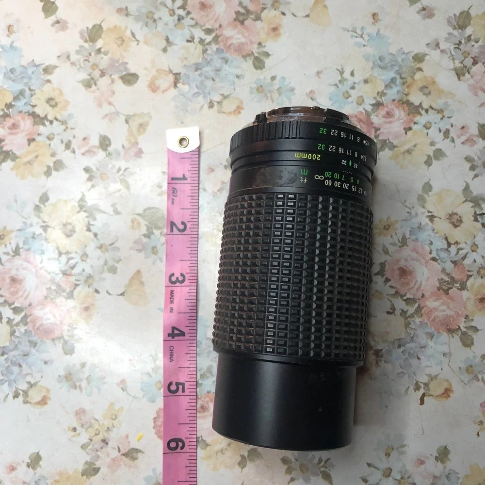Vintage Focal MC Auto Zoom 1:4.5 80-200mm Lens # 8571330