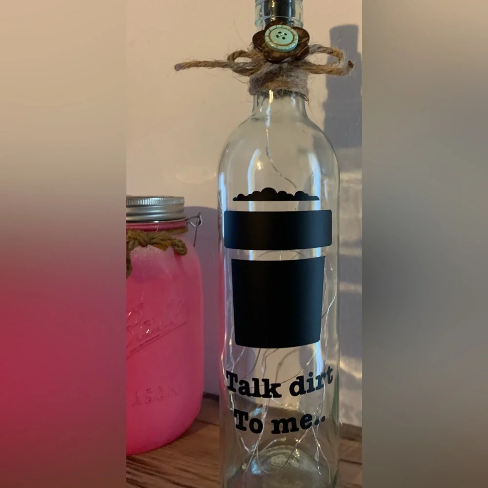 Wine Knot Craft Designs? flower cork