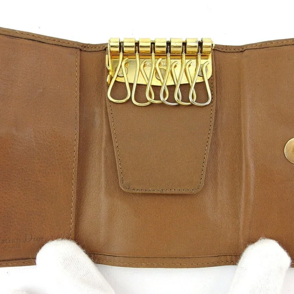 Dior big relatively type