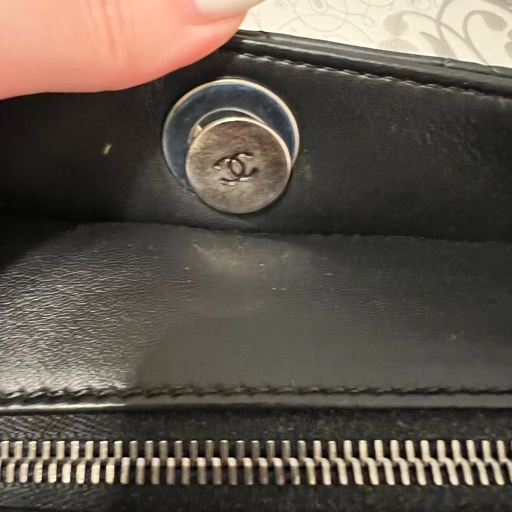 Chanel shoulder handbag with zipper