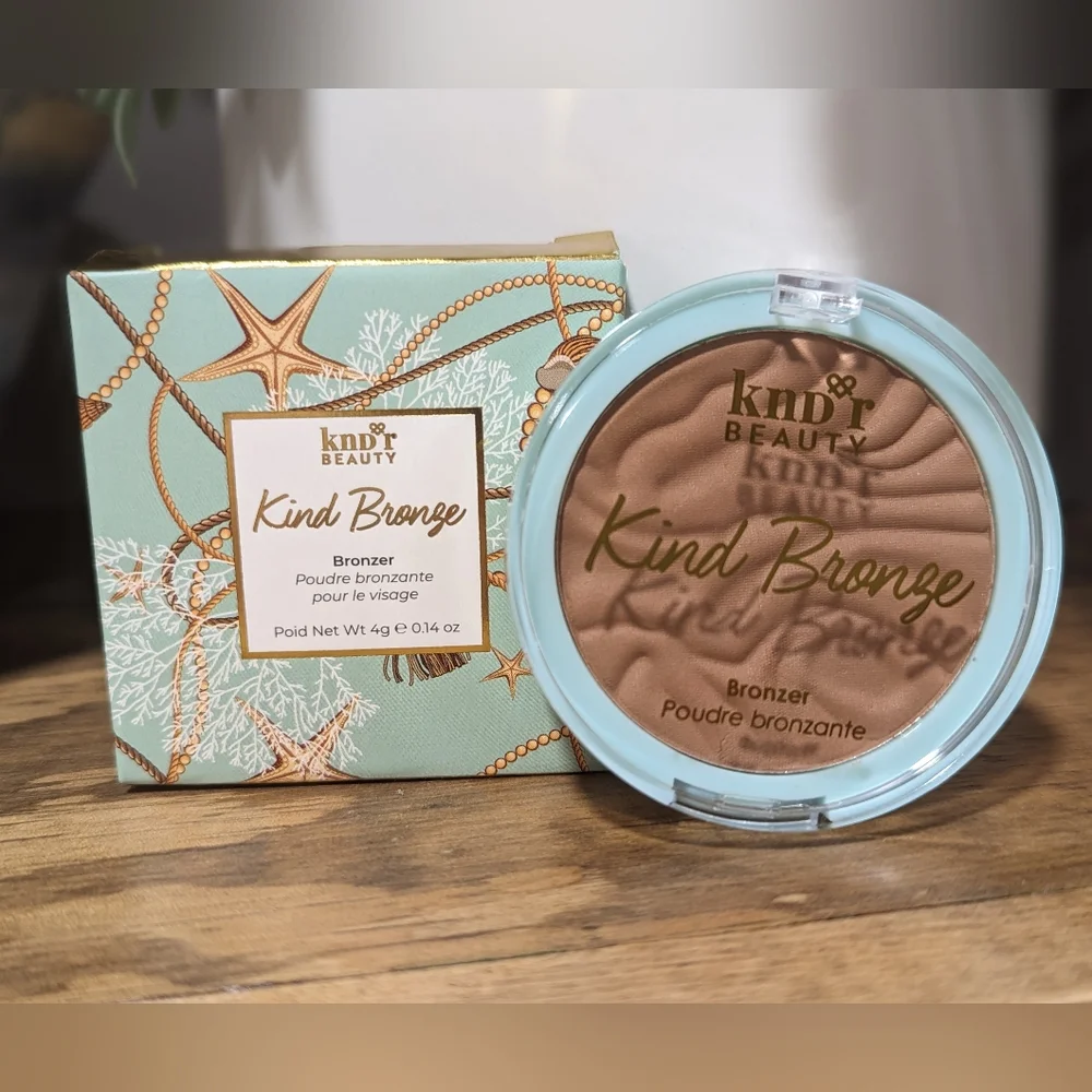 Kndr Beauty Kind Bronze Pressed Powder Bronzer in Blissful Bronze 4 g (0.14 oz)