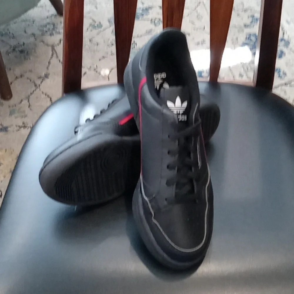 adidas continental 80