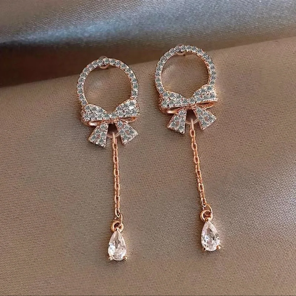 N/A style earrings