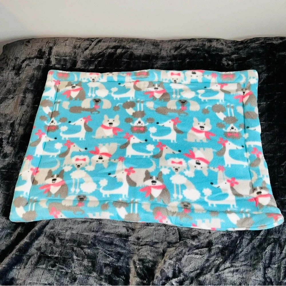 New, Plush, fleece dog bed Blue/Teal Color, Assorted Breed Bed!