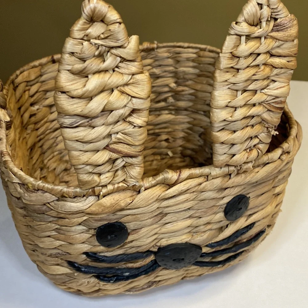Crate&Barrel adorable rustic
