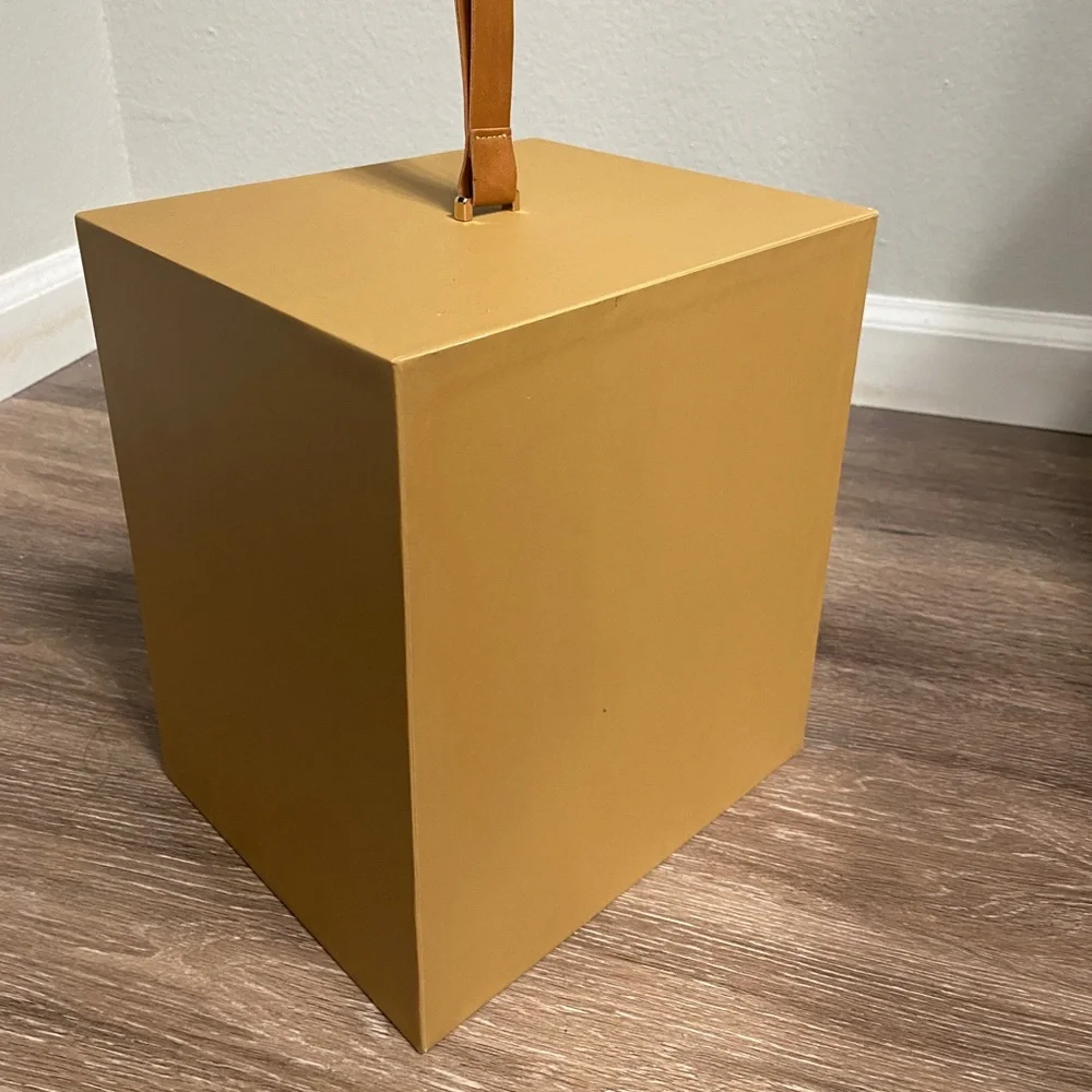 N/A brand box new
