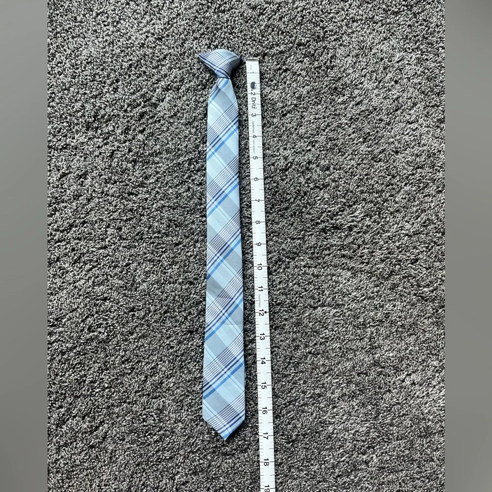 N/A white color gray