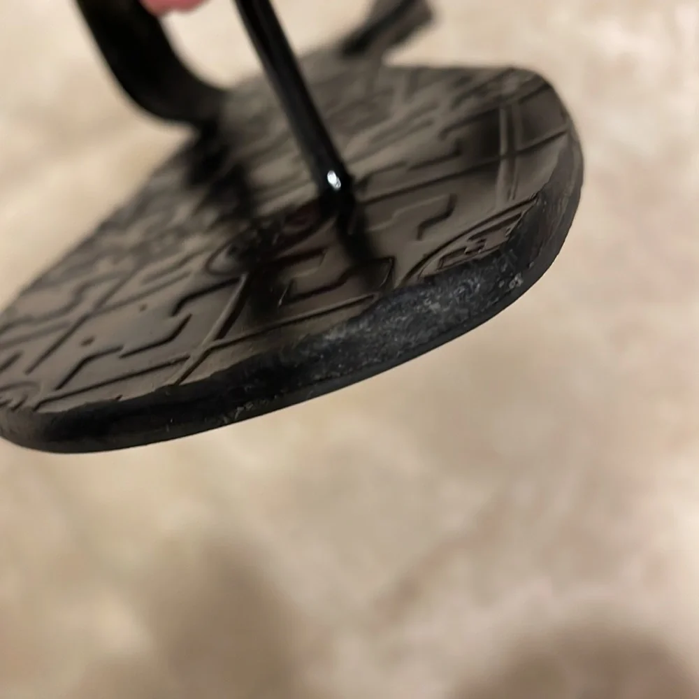 Tory Burch Thora Patent Leather Thong Sandal Black Sz 10