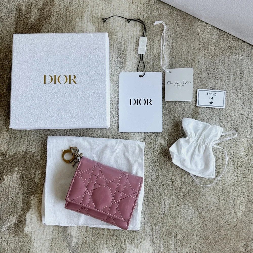 DIOR PATENT LADY DIOR LOTUS WALLET, GREAT CONDITION