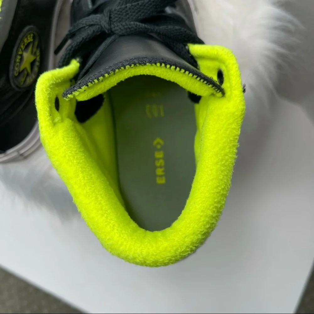 Converse mid top