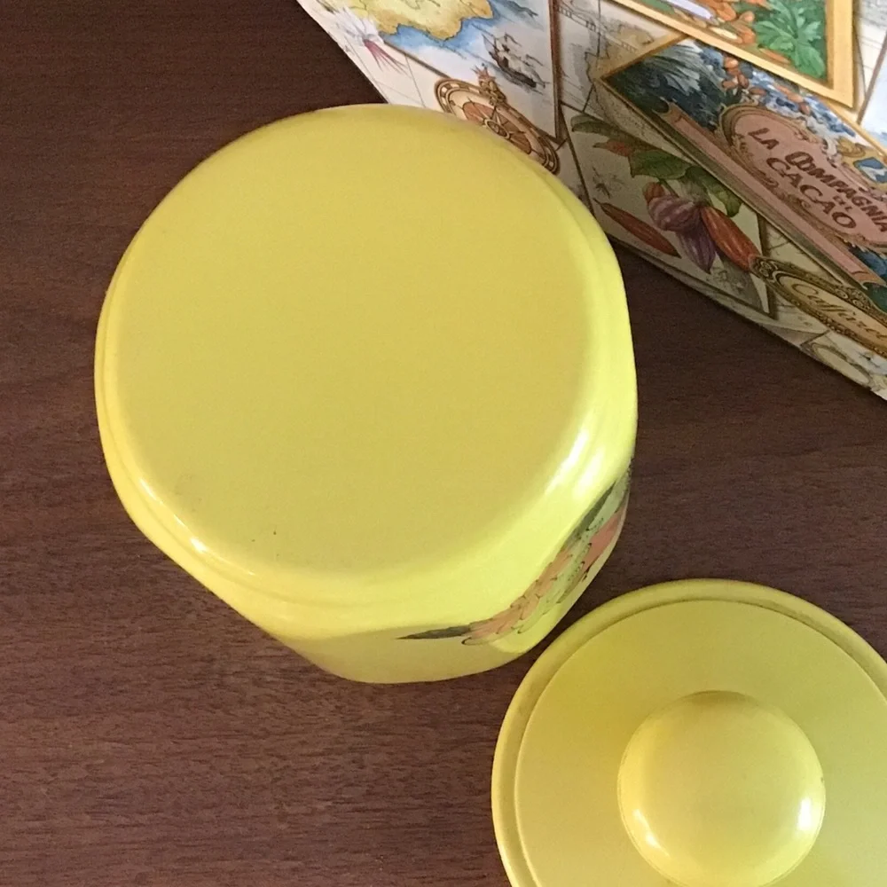 Kromex vintage yellow