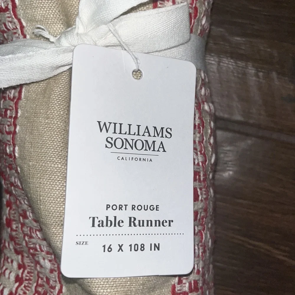 NWT Williams Sonoma Port Rouge Table Runner 16 x 108 inch’s