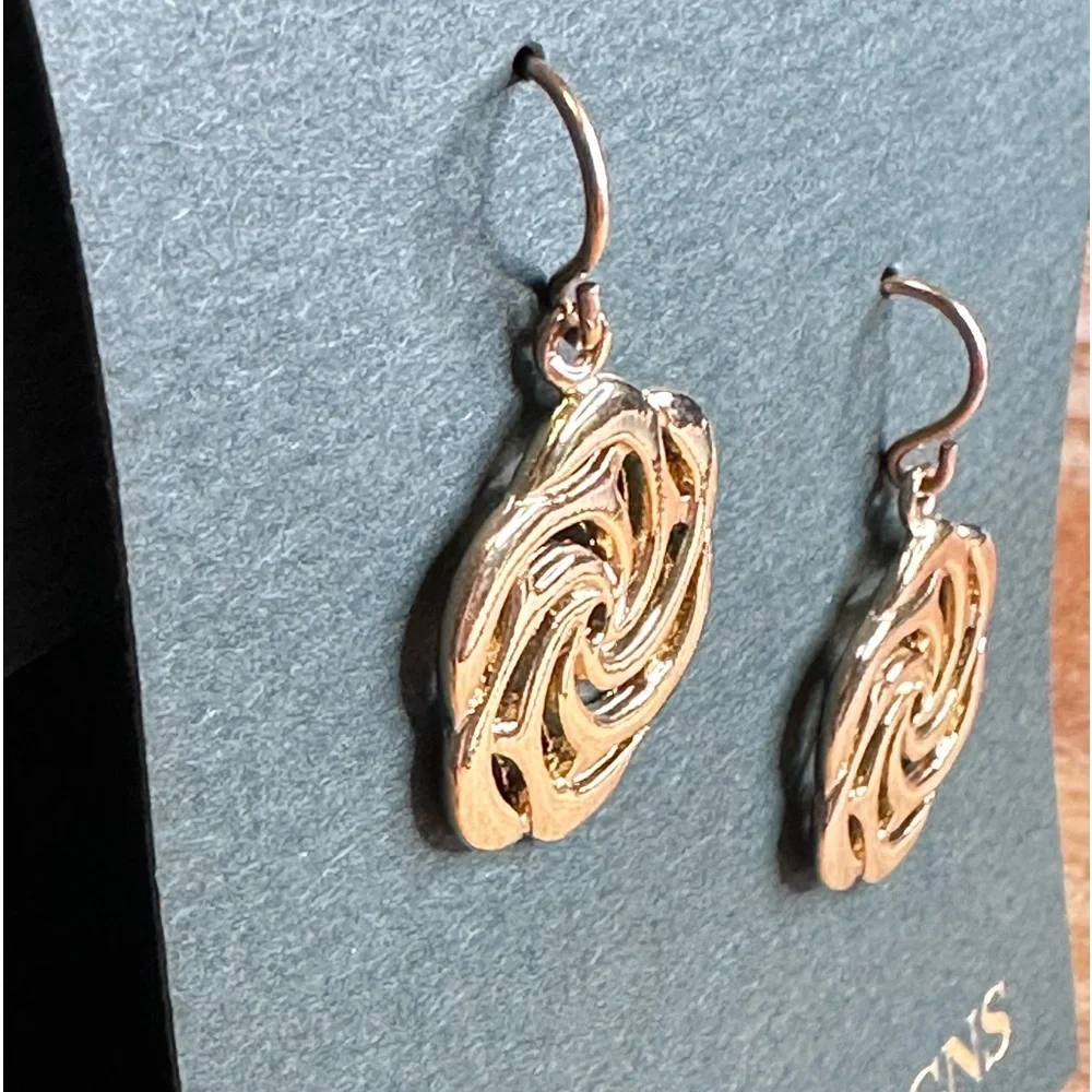 Lovell Designs sea rose
