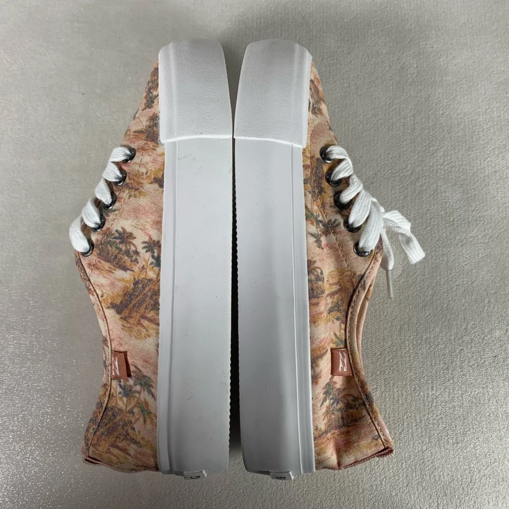 NEW Billabong Women's Puebla Canvas Platform Sneaker Size 7