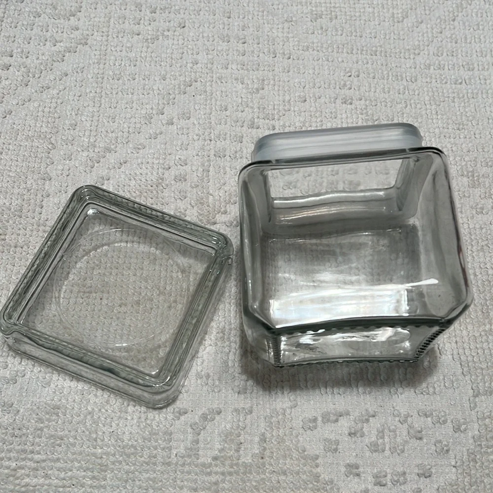 Clear storage organization jar with lid