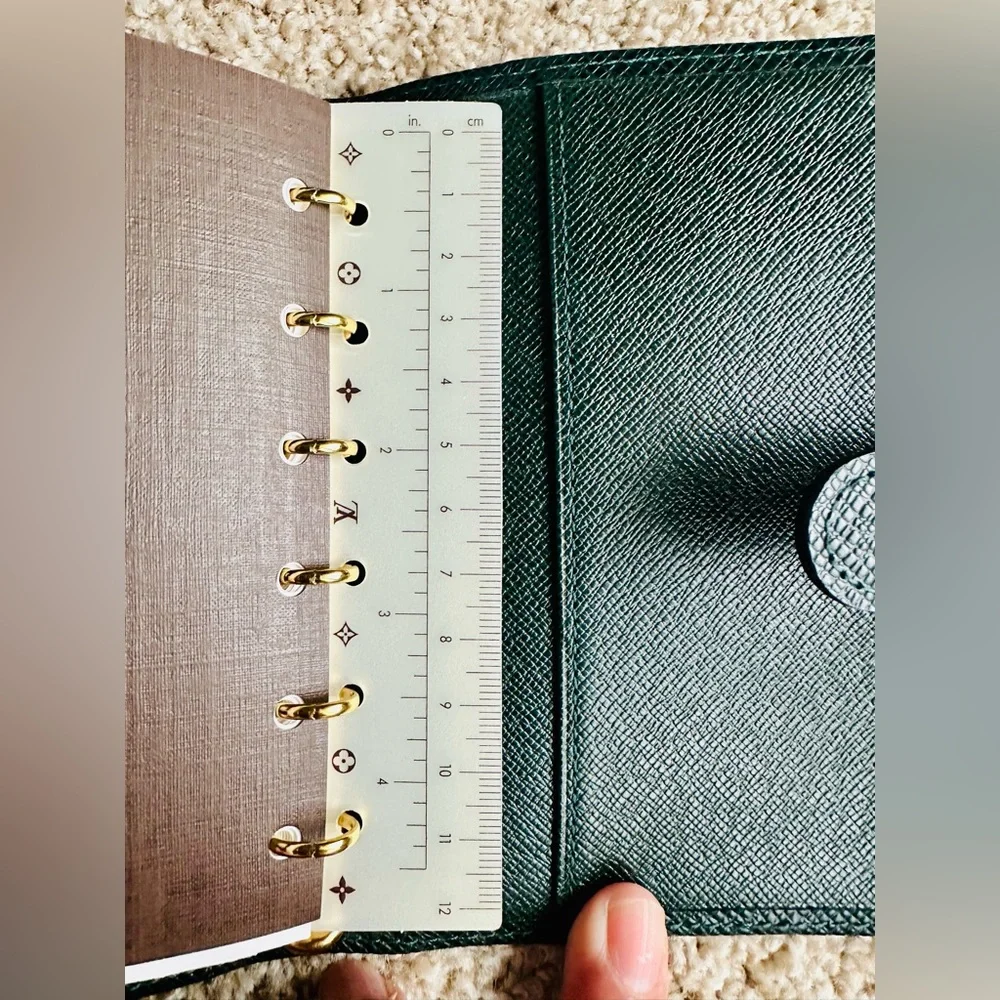Louis Vuitton authentic pre