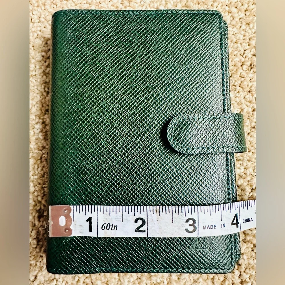 Louis Vuitton authentic pre