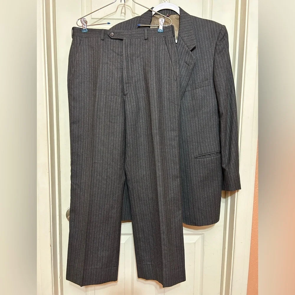 vintage GIVENCHI GENTLEMAN PARIS wool SUIT